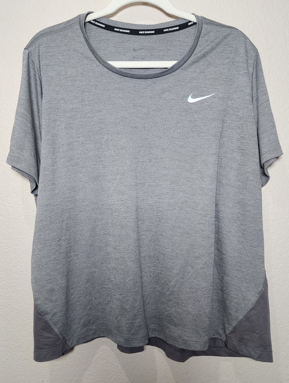 Nike Women’s Gray Short Sleeve Running Tee with White Swoosh